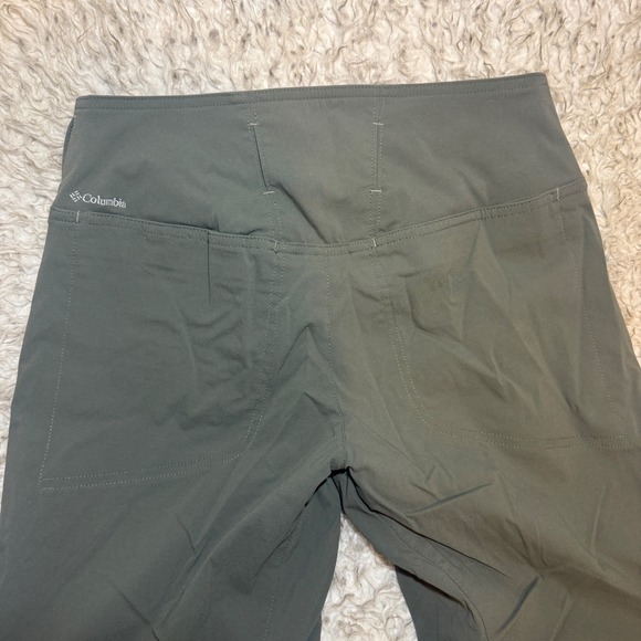 Columbia Omni Shield Women's Convertible Hiking Pants Olive Green|Size 6| - Picture 11 of 14